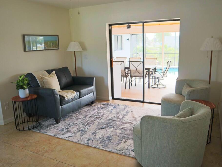 Cozy Retreat, Heated Pool, Water Canal, Bikes,3 Bedroom Cape Coral Exterior foto