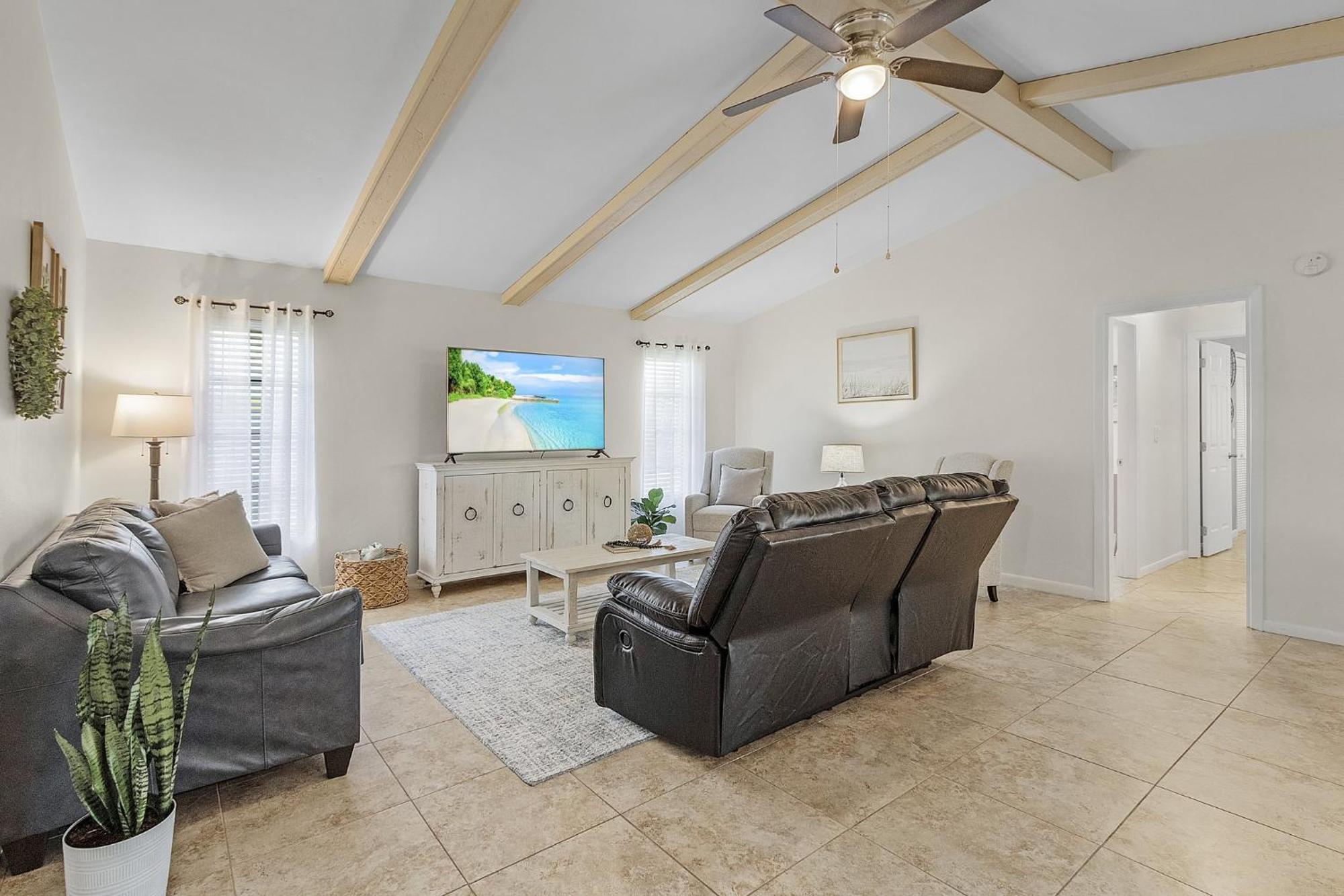 Cozy Retreat, Heated Pool, Water Canal, Bikes,3 Bedroom Cape Coral Exterior foto